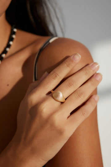MINIMALIST JEWELLERY